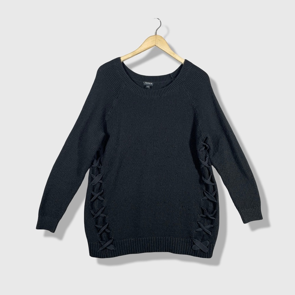 Torrid Sweater Womens 2X Black Lace Up Side Goth Grunge Punk Emo Alt